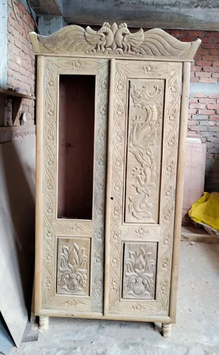Wooden wardrobe 