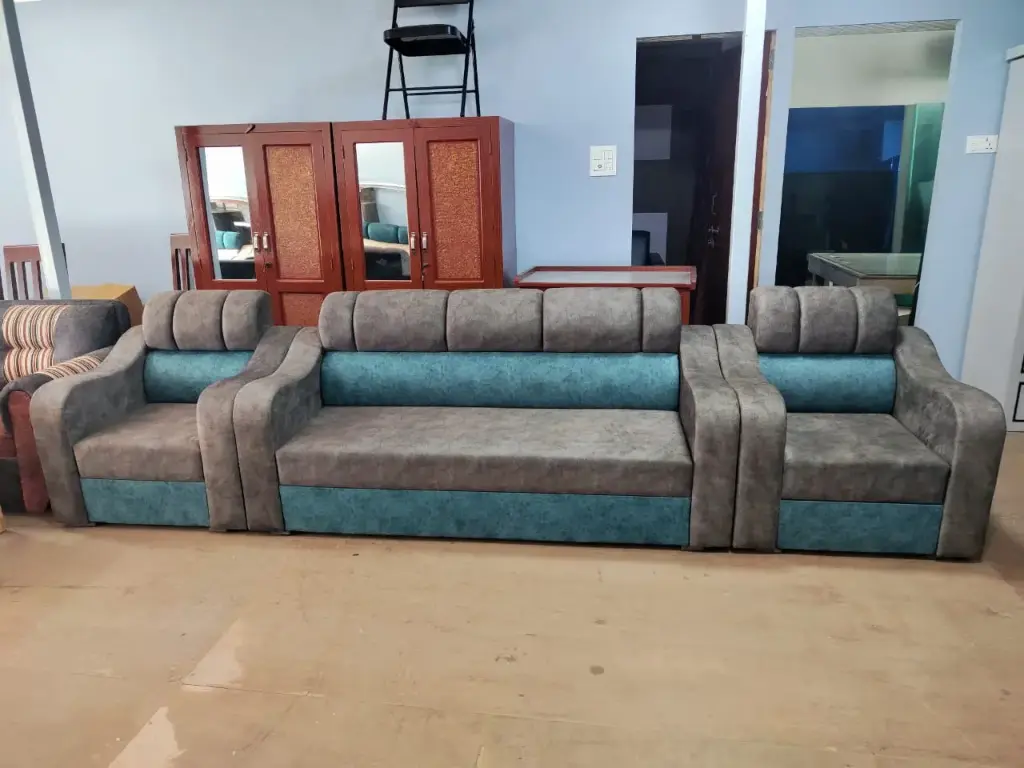 Contemporary Sofa Set