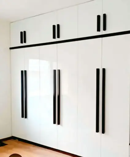Built-in wardrobe